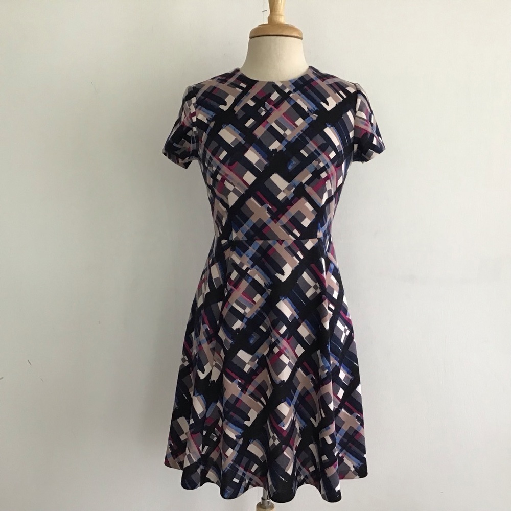 Eliza J Retro Short Sleeve Fit N Flare Skater  Geometric exposed zipper dress 2.